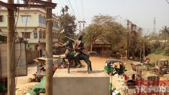 Deplorable condition of Netaji Statue : Patriotism finished after 23rd January Deplorable condition of Netaji Statue : Patriotism finished after 23rd January